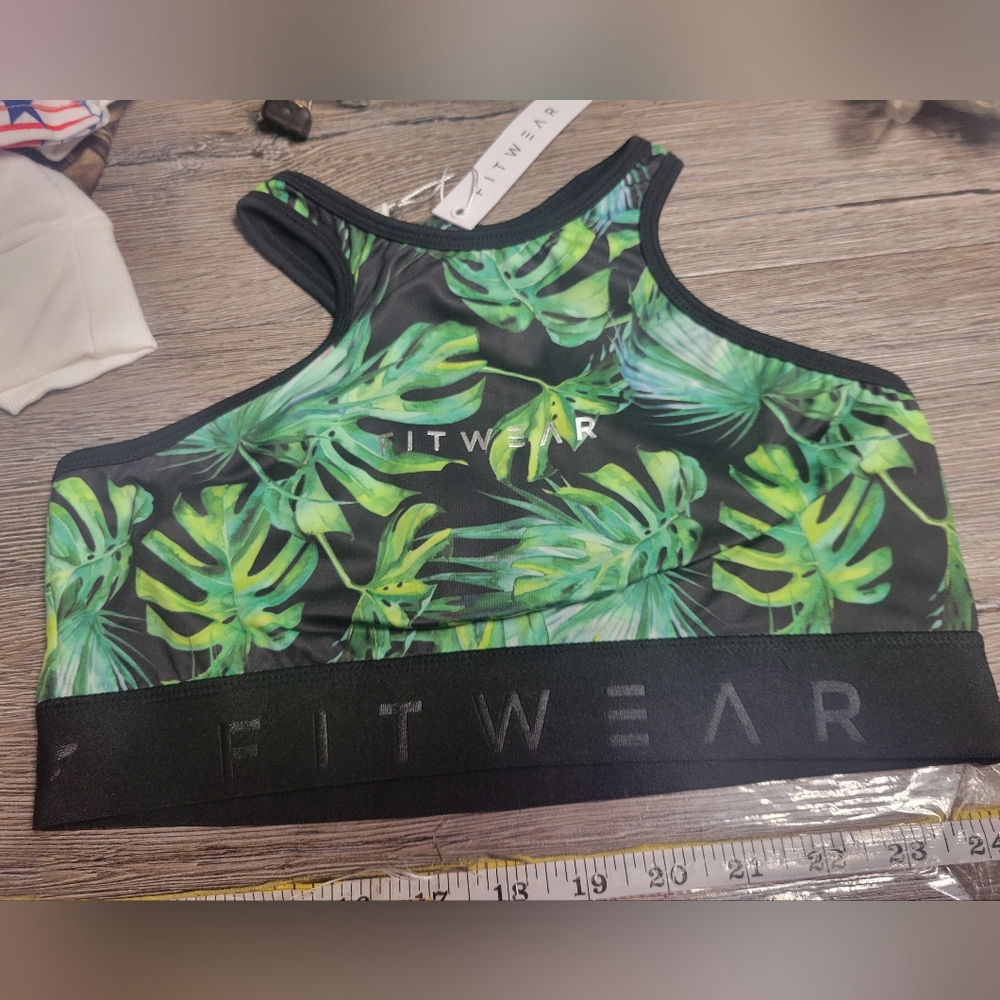 FitWear New Back Zip Sports Bra Forest‎ Flower Women's Size Medium 6